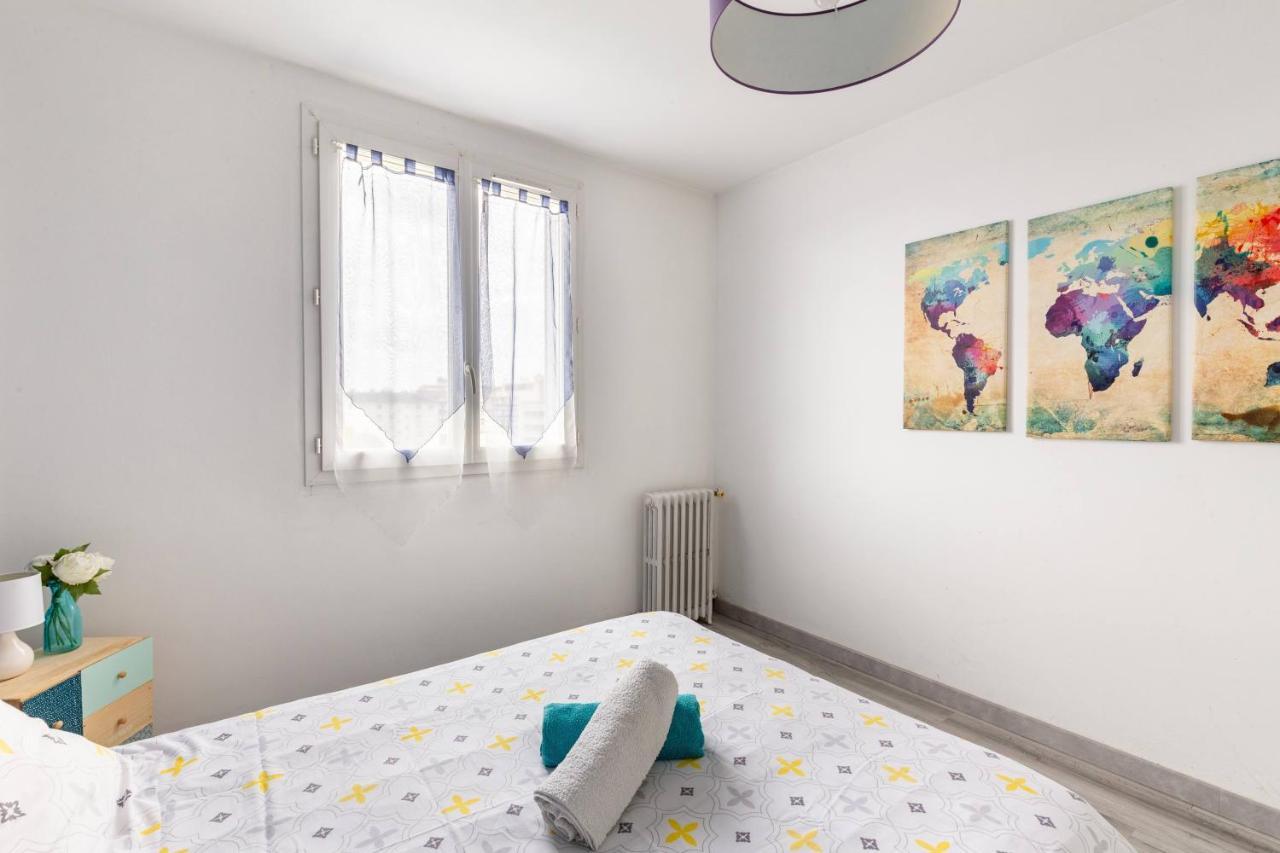 Appart T3 Bien Situe A Bourges + Wifi 外观 照片